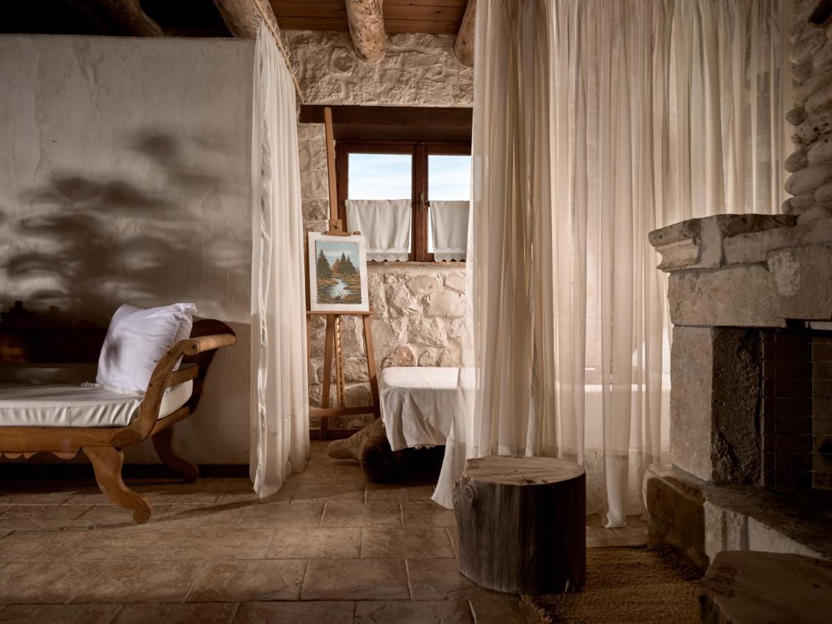 Vafias Villa - Tranquil Location, Ideal For Large Groups, By Zantewize Lithakia  Exterior photo