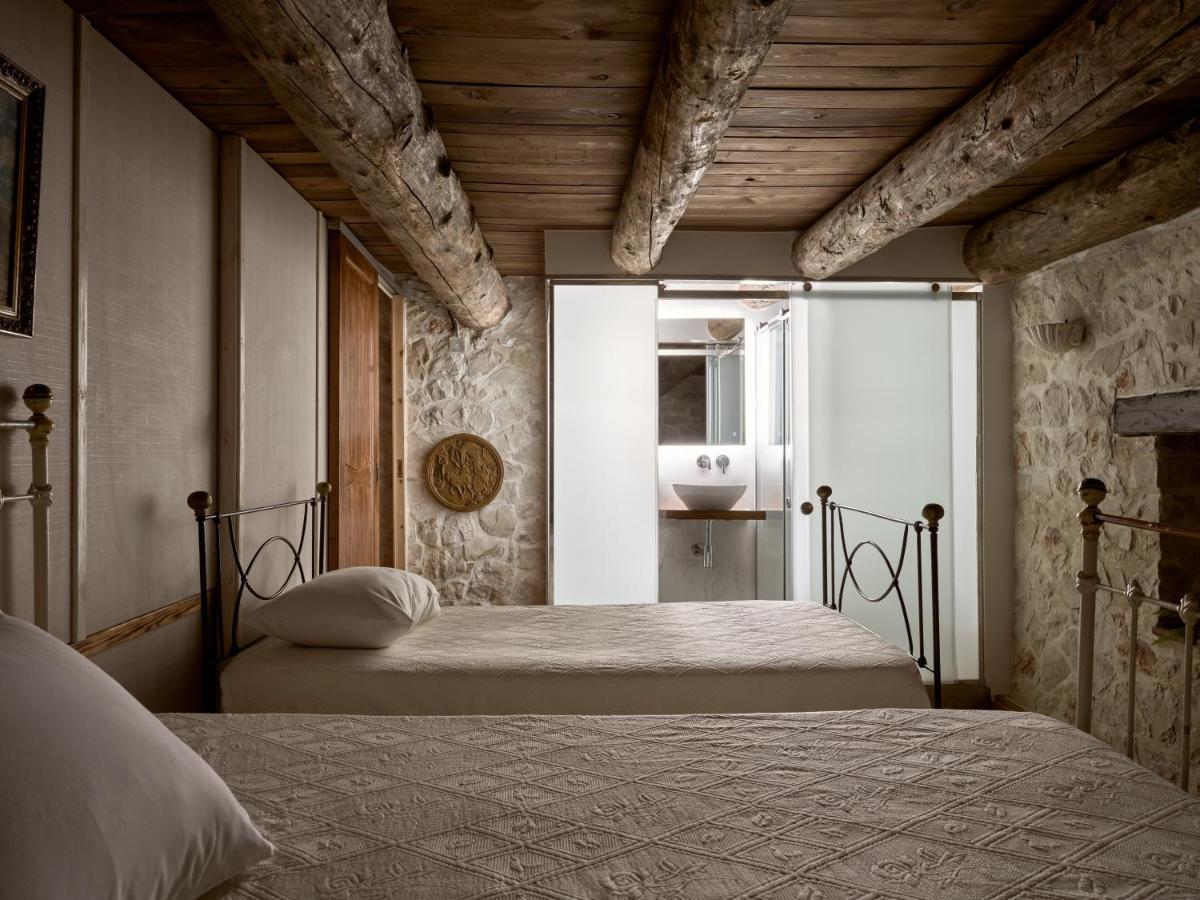 Vafias Villa - Tranquil Location, Ideal For Large Groups, By Zantewize Lithakia  Exterior photo